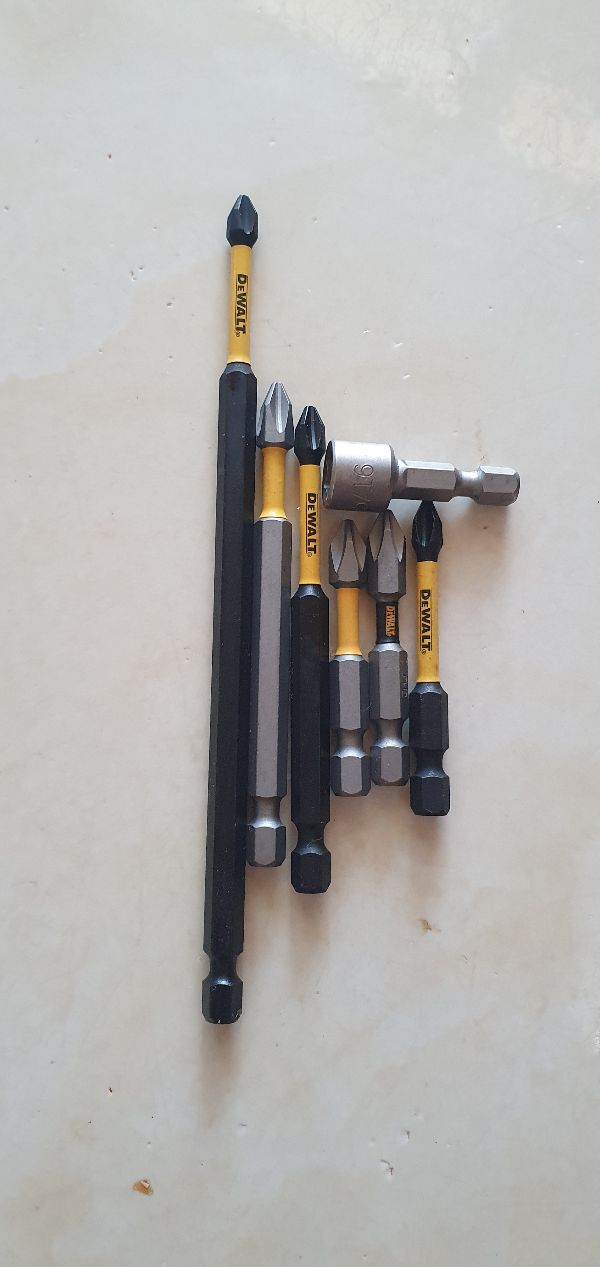 Combo 6 mũi vít và 1 đầu bắn tôn Mỹ