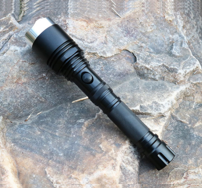 Đèn pin siêu sáng XPE T6 QX8