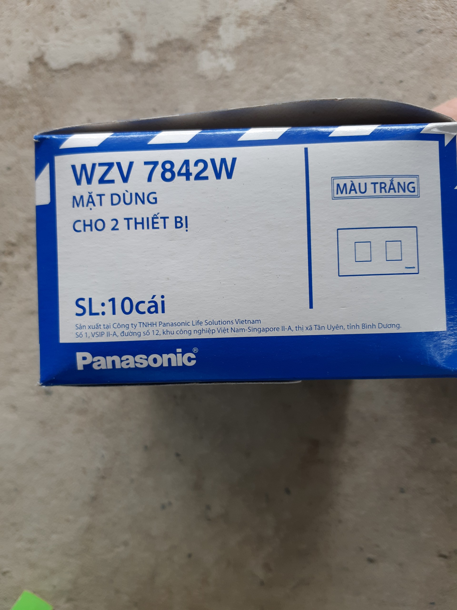 Mặt 2 thiết bị PANASONIC WZV 7842W hạt nhỏ