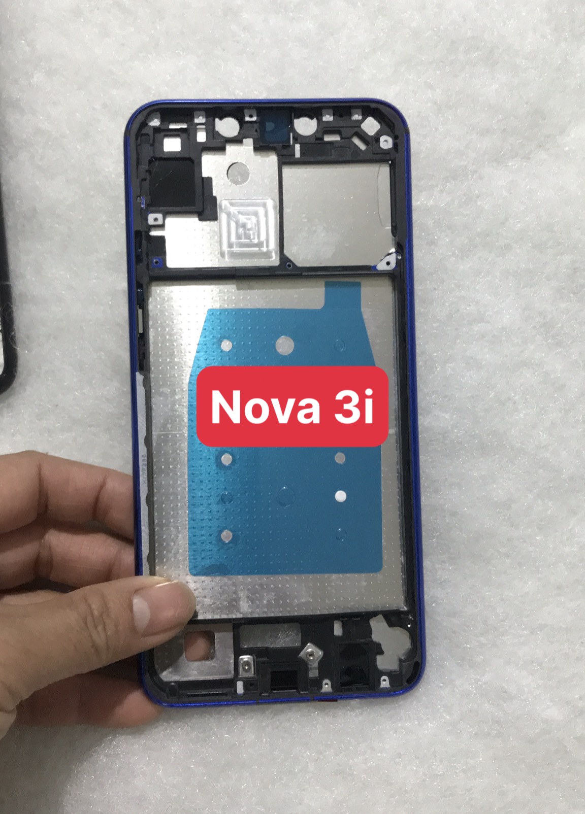 Khung sườn + viền Huawei Nova 3i