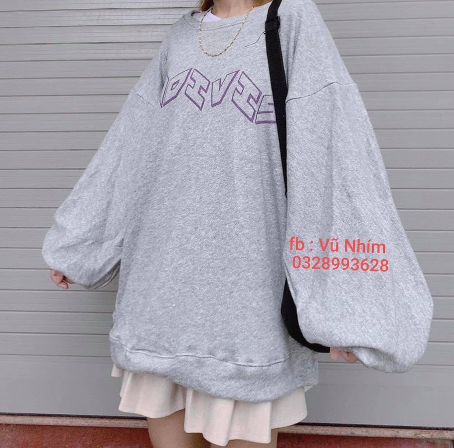 Áo nỉ sweater màu xám in chữ kiểu