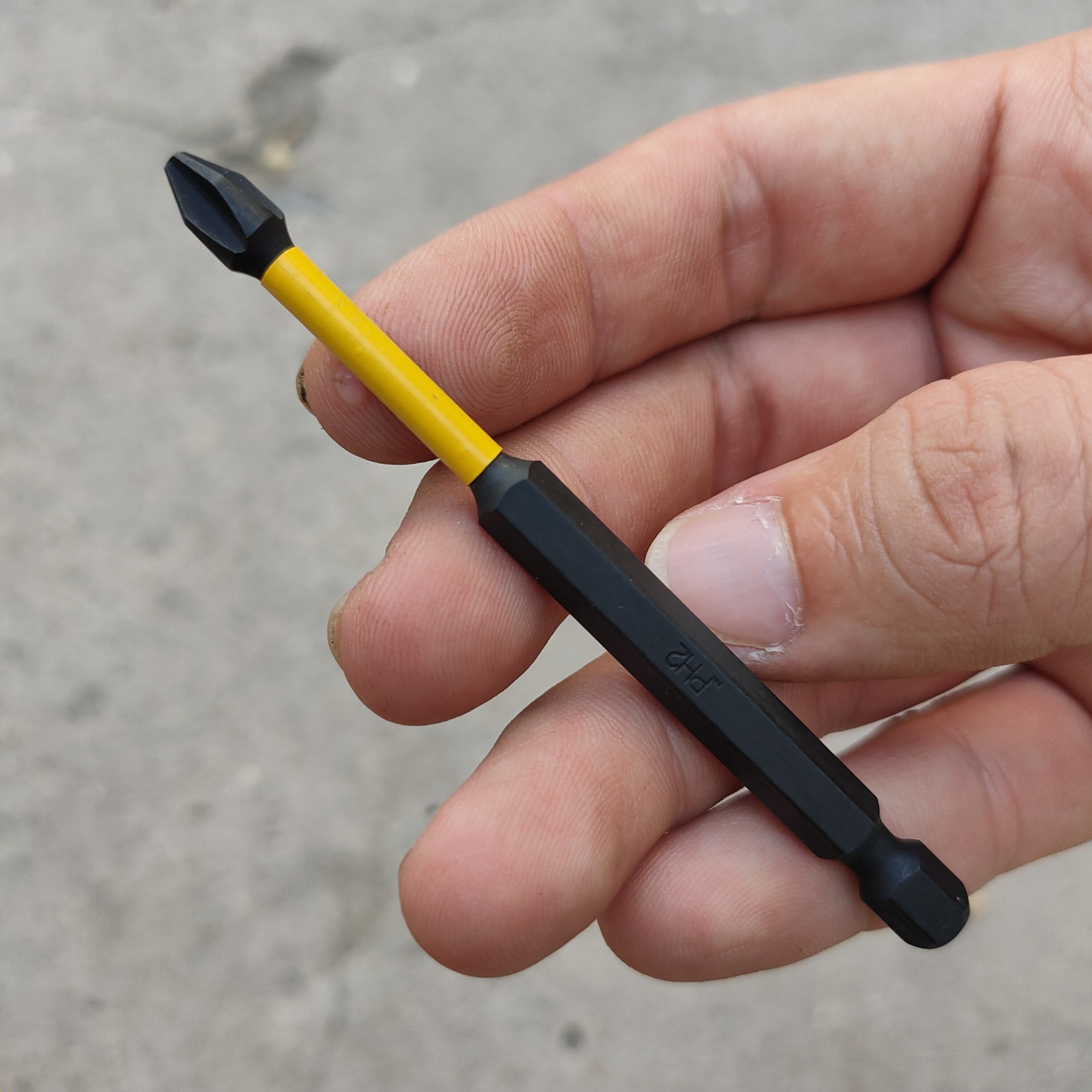 [Socket] Mũi Vặn Vít Dewalt PH2 - Dài 9cm - Đen Tem Vàng