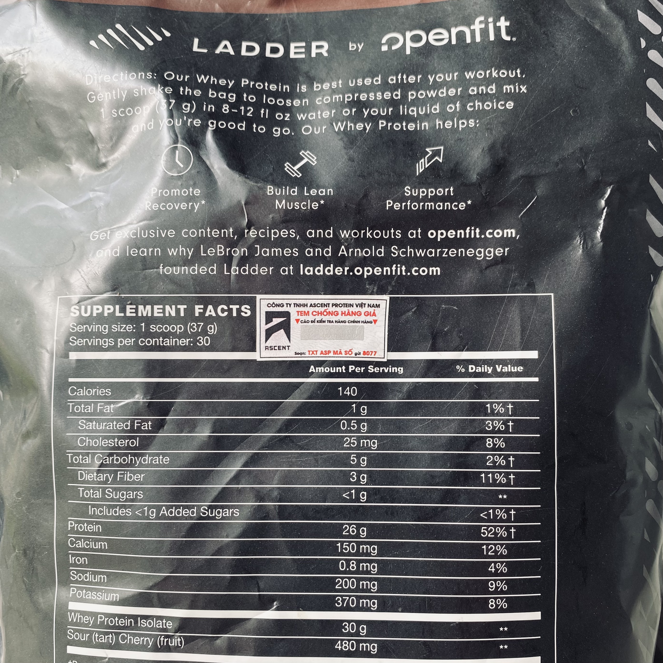 "LeBron James và Arnold": Whey Protein Isolate + chiết xuất cherry LADDER