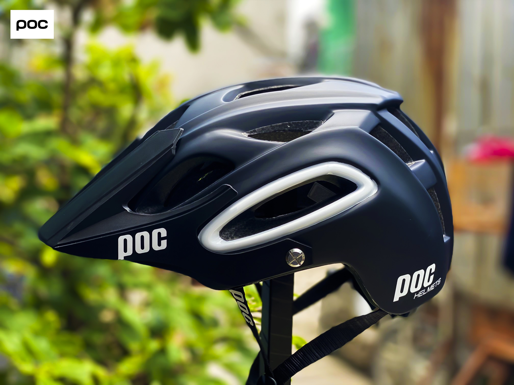 NÓN THỂ THAO POC 07 MÀU ĐEN NHÁM KÈM TÚI VÀ HỘP