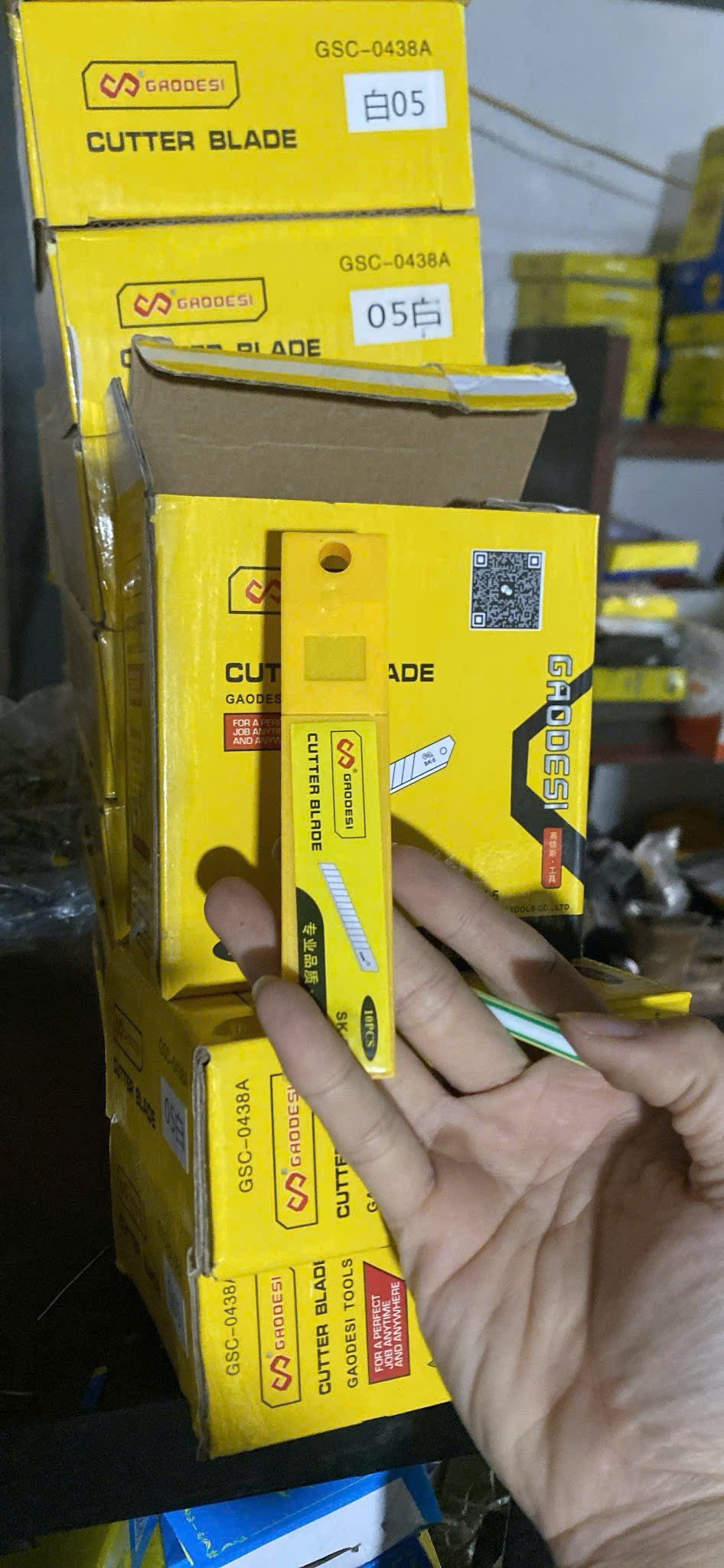 Hộp 200 lưỡi dao dọc giấy cao cấp GAODESI