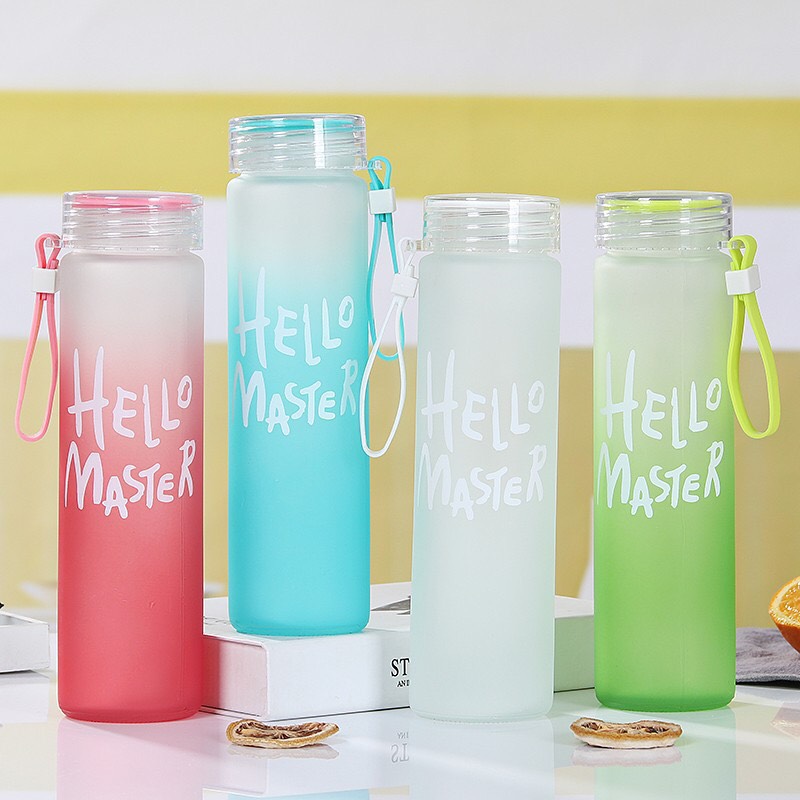 Bình nước thủy tinh B28 Hello Master dung tích 420ml (giao màu ngẫu nhiên) NXNDB28