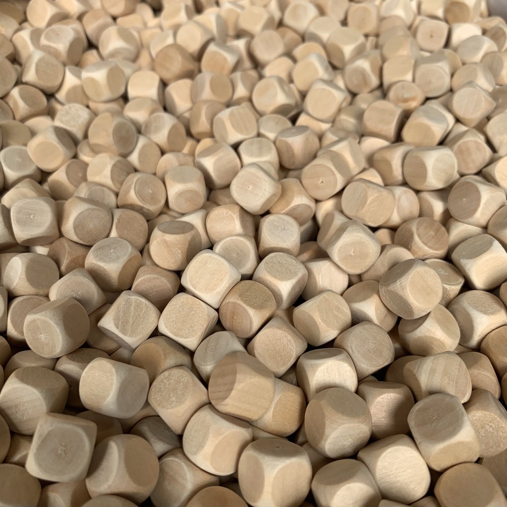 Đồ Chơi Trẻ Em Hạt Gỗ Xúc Cát Cho Bé (1Kg)