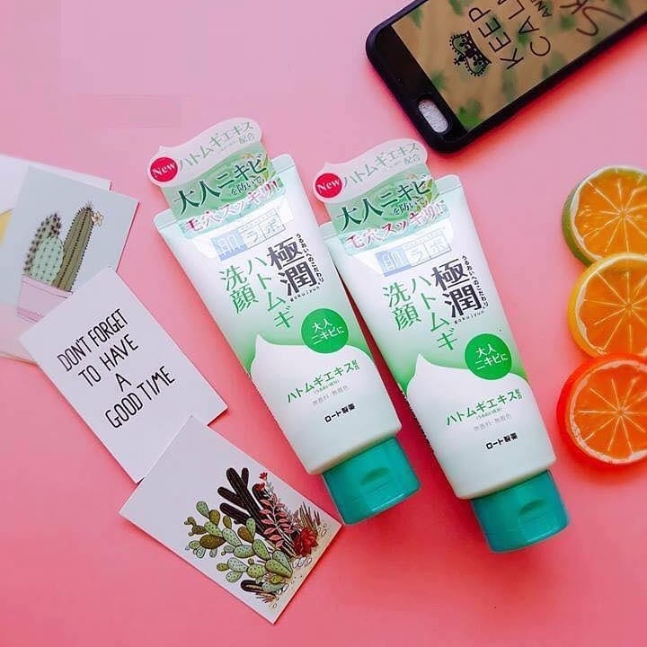Sữa rửa mặt Hada Labo