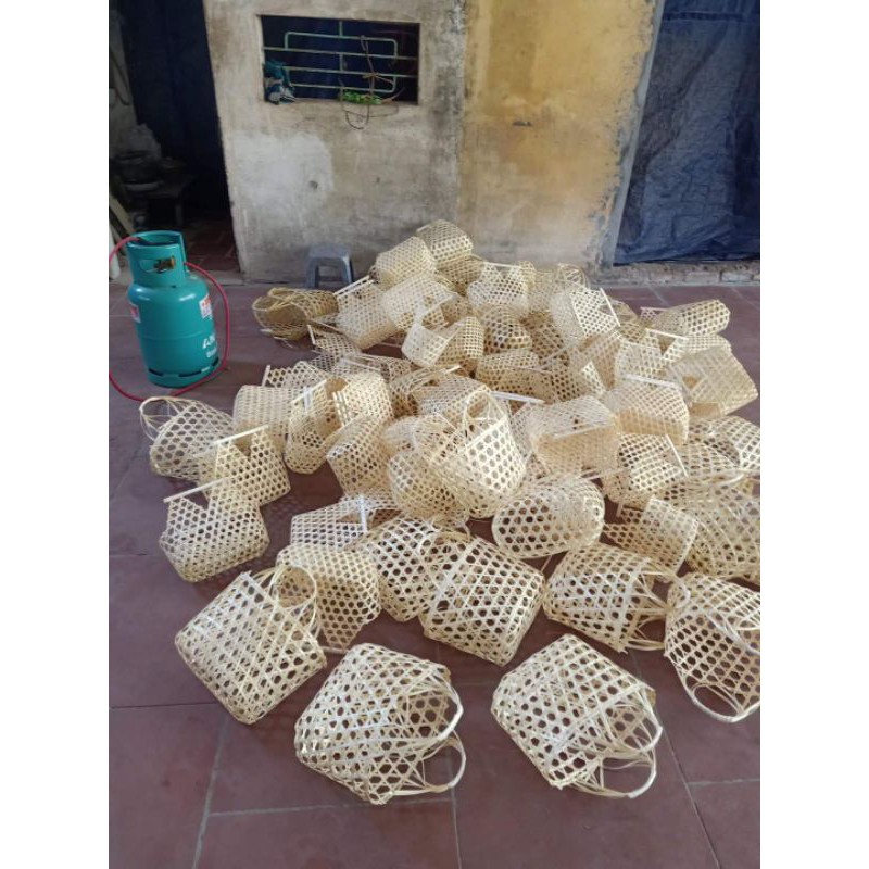 Combo 100 làn tre giỏ tre mini đựng hoa quảlh 0978945425