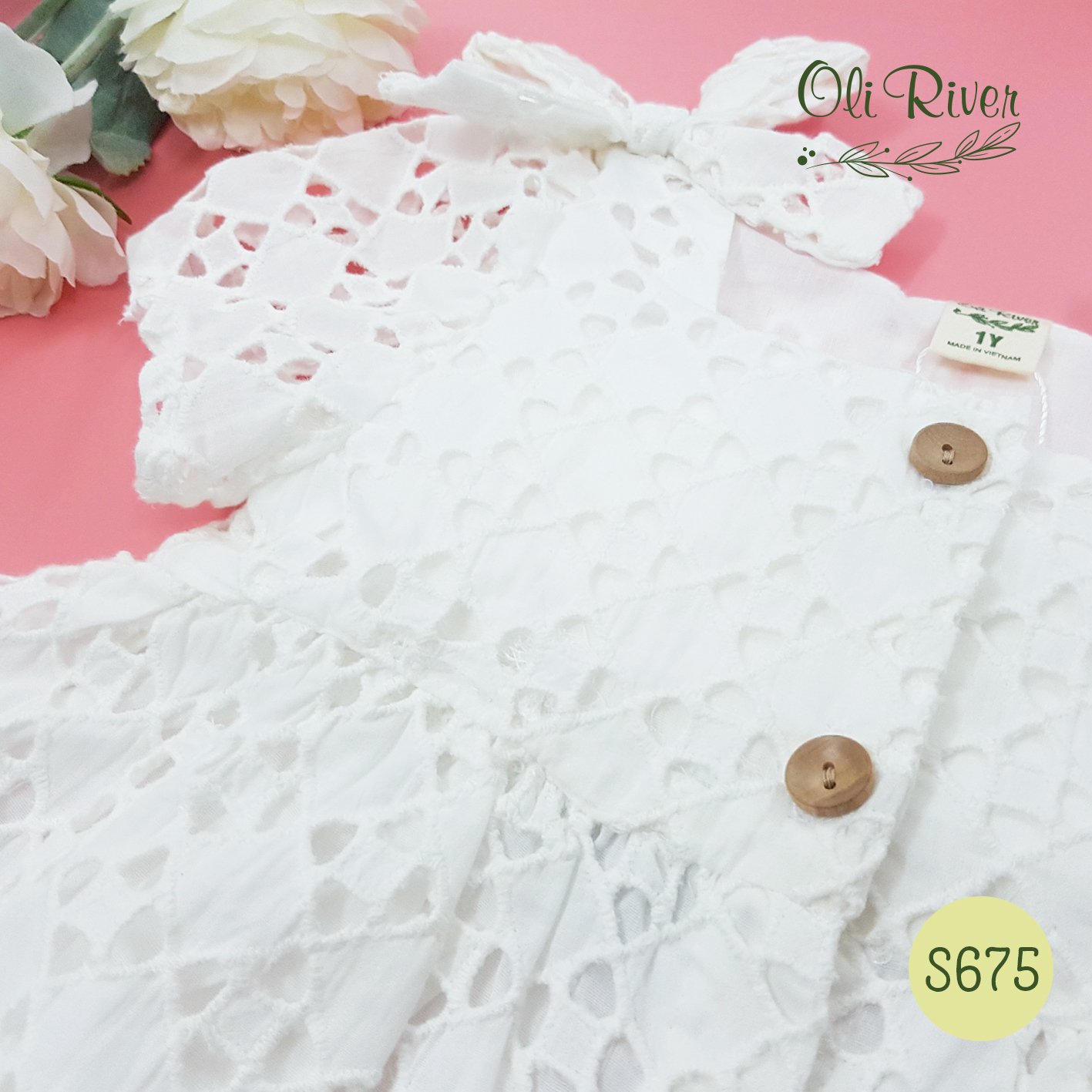 [HCM]VÁY TRẮNG ĐỤC LỖ SIÊU ĐẸP  HÃNG OLIRIVER