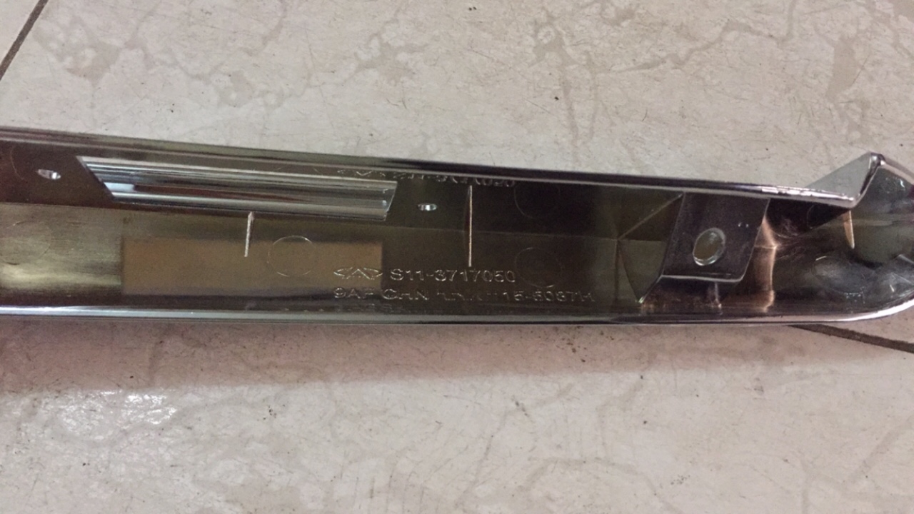 Ốp đèn soi biển số Daewoo Matiz/Chery QQ3