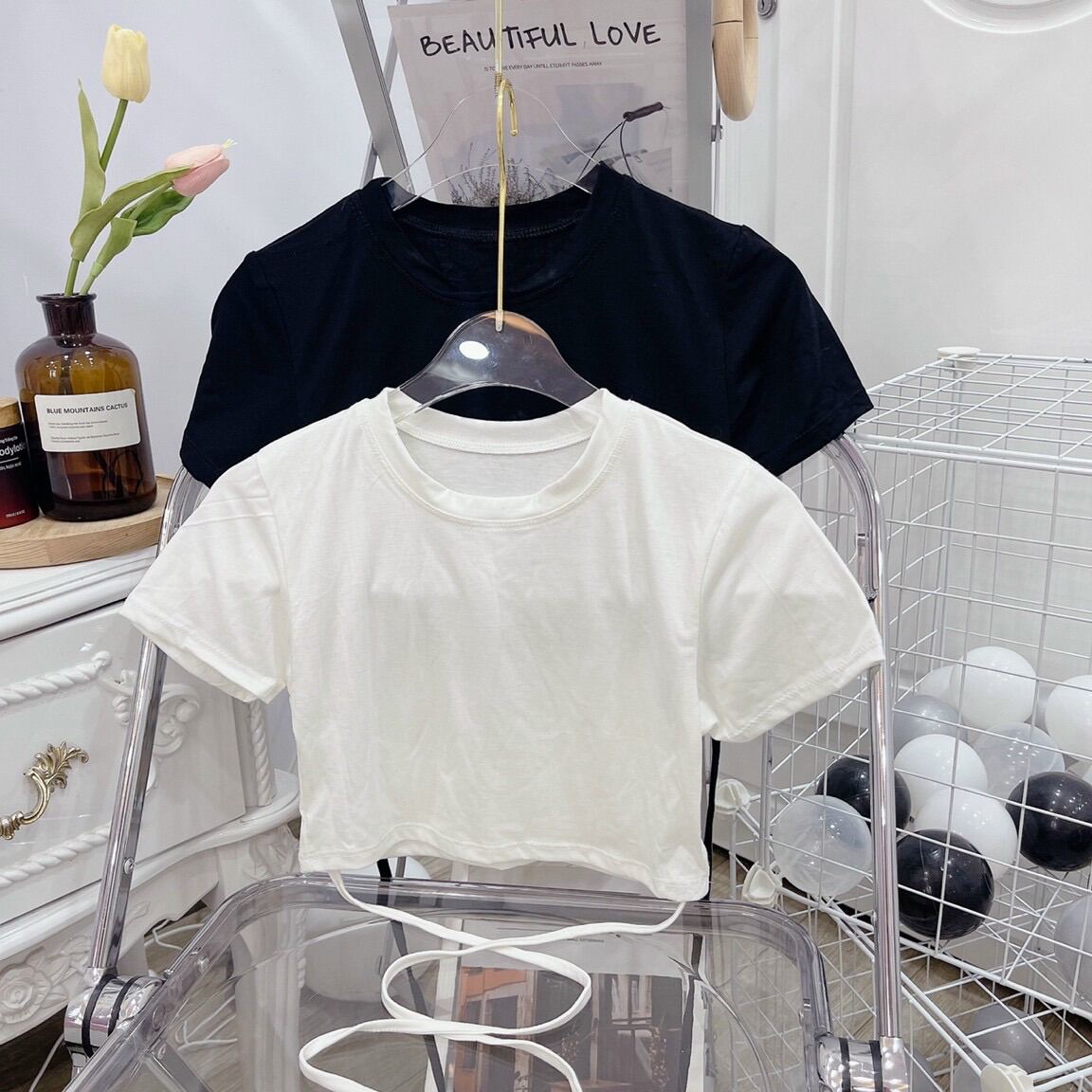 Áo croptop gân tay ngắn đan dây bụng