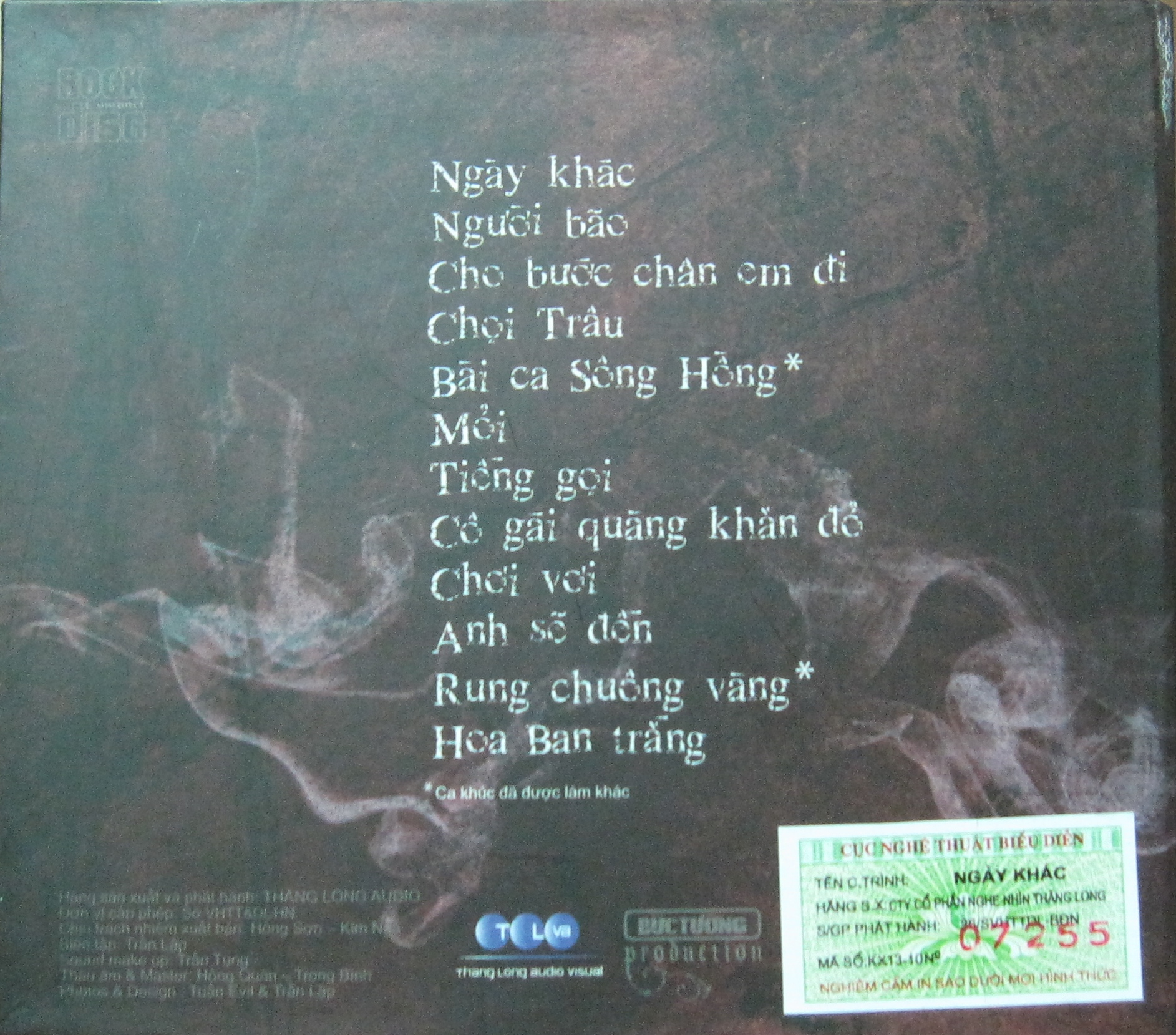 bộ 4 đĩa CD băng nhạc Bức Tường 1