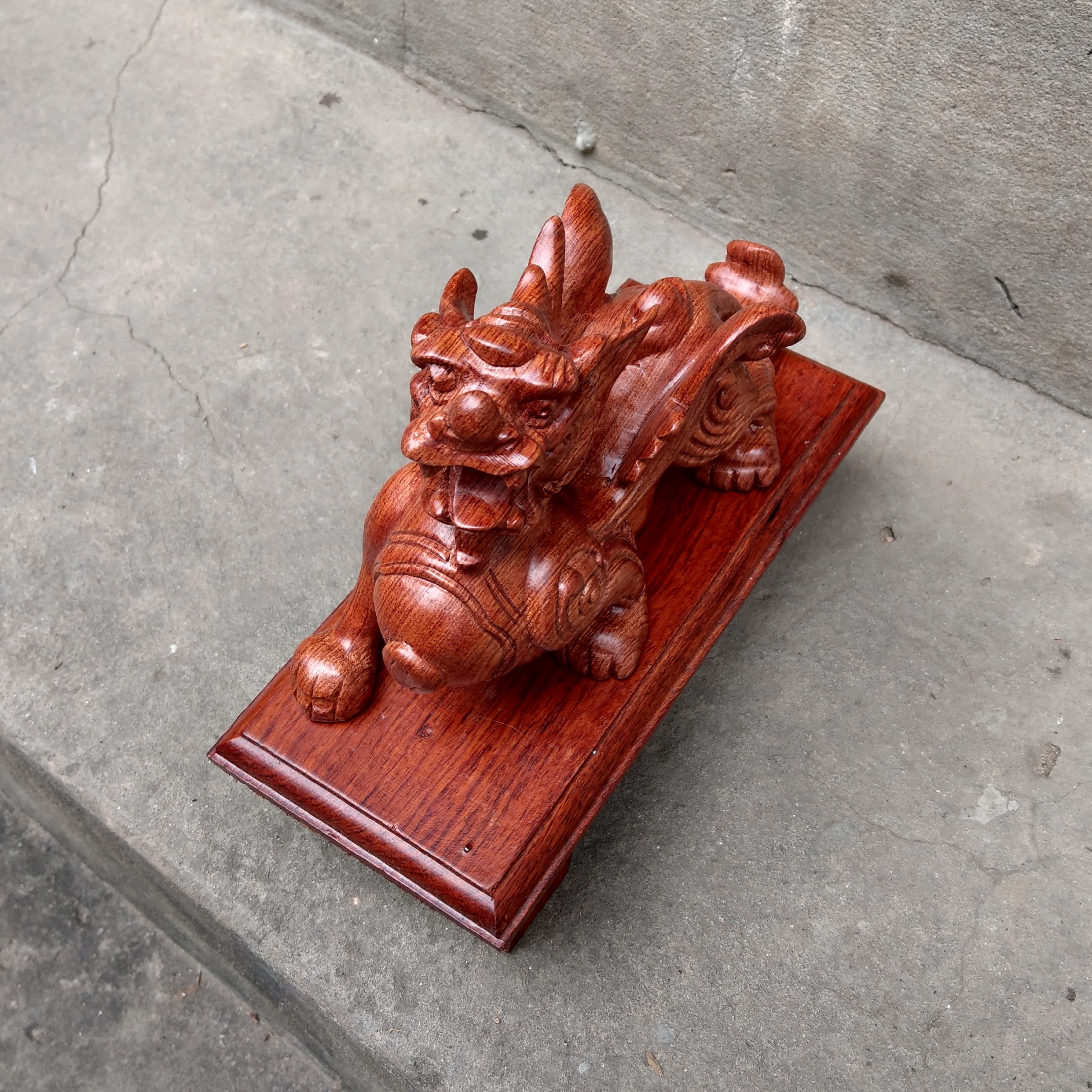 Kỳ Lân Gỗ Hương Size 20 cm