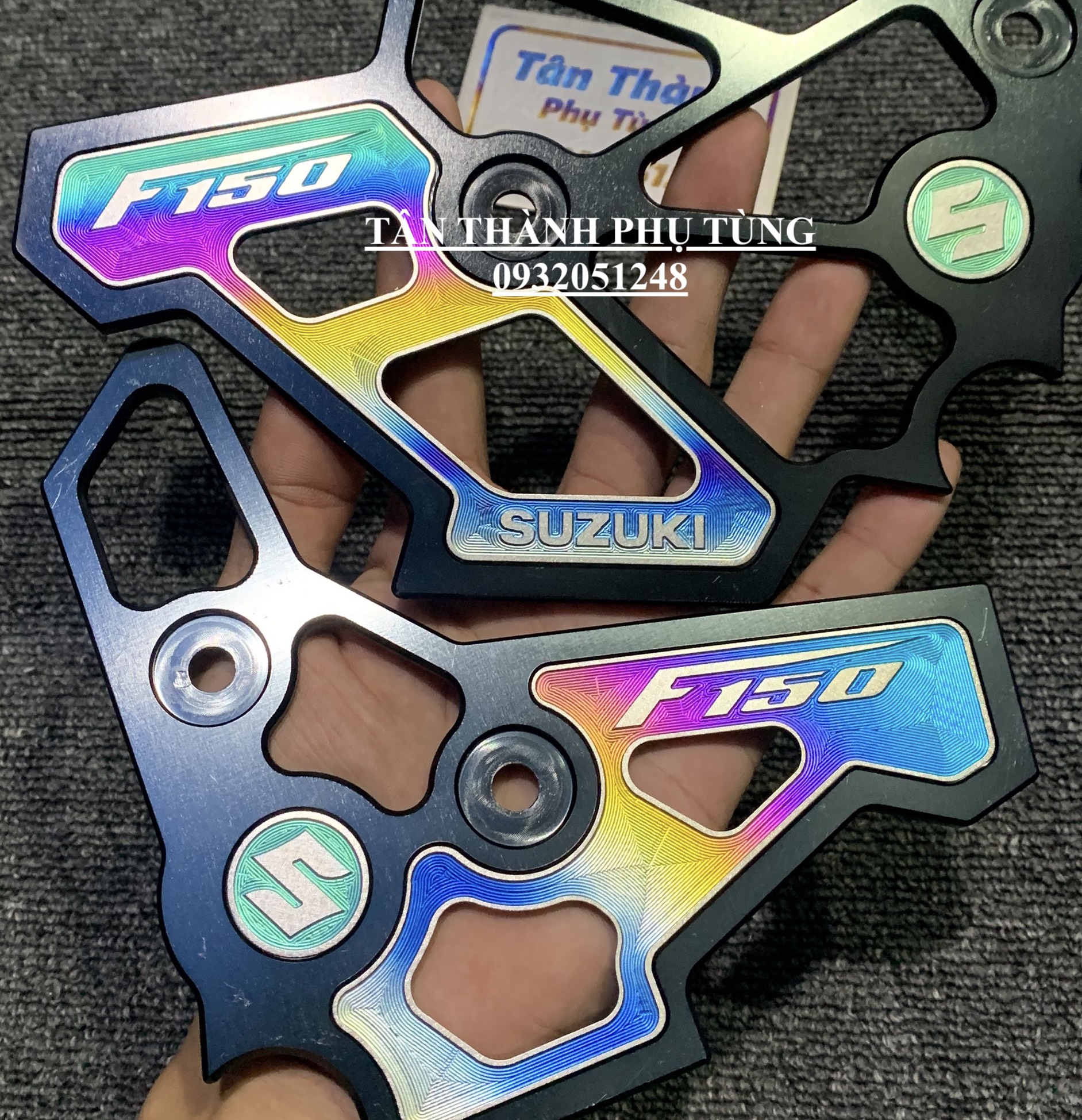 Che Pen, Nẹp sườn TITAN Raider FI, Satria Màu đen