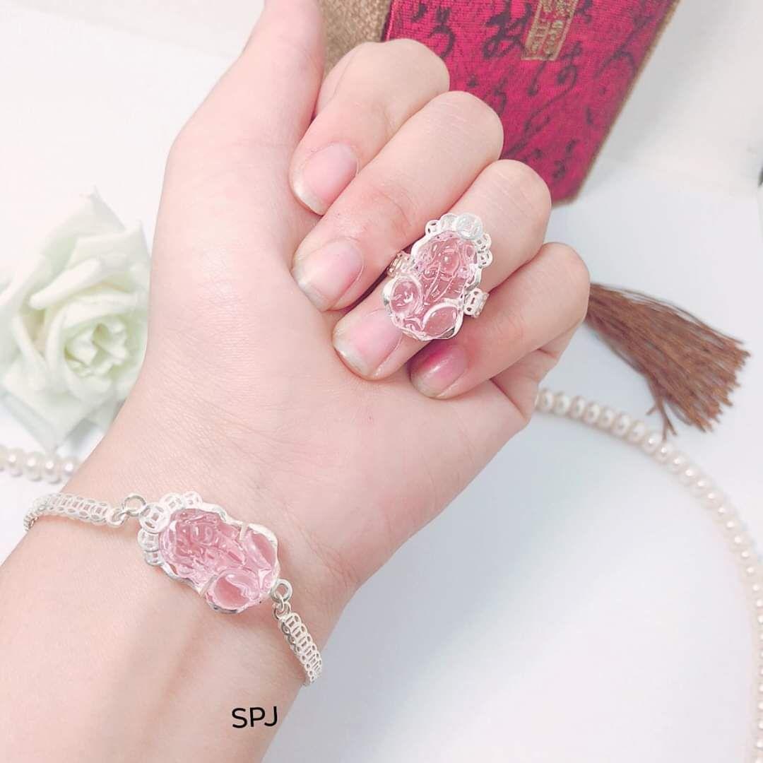 Nhẫn Tỳ hưu bạc