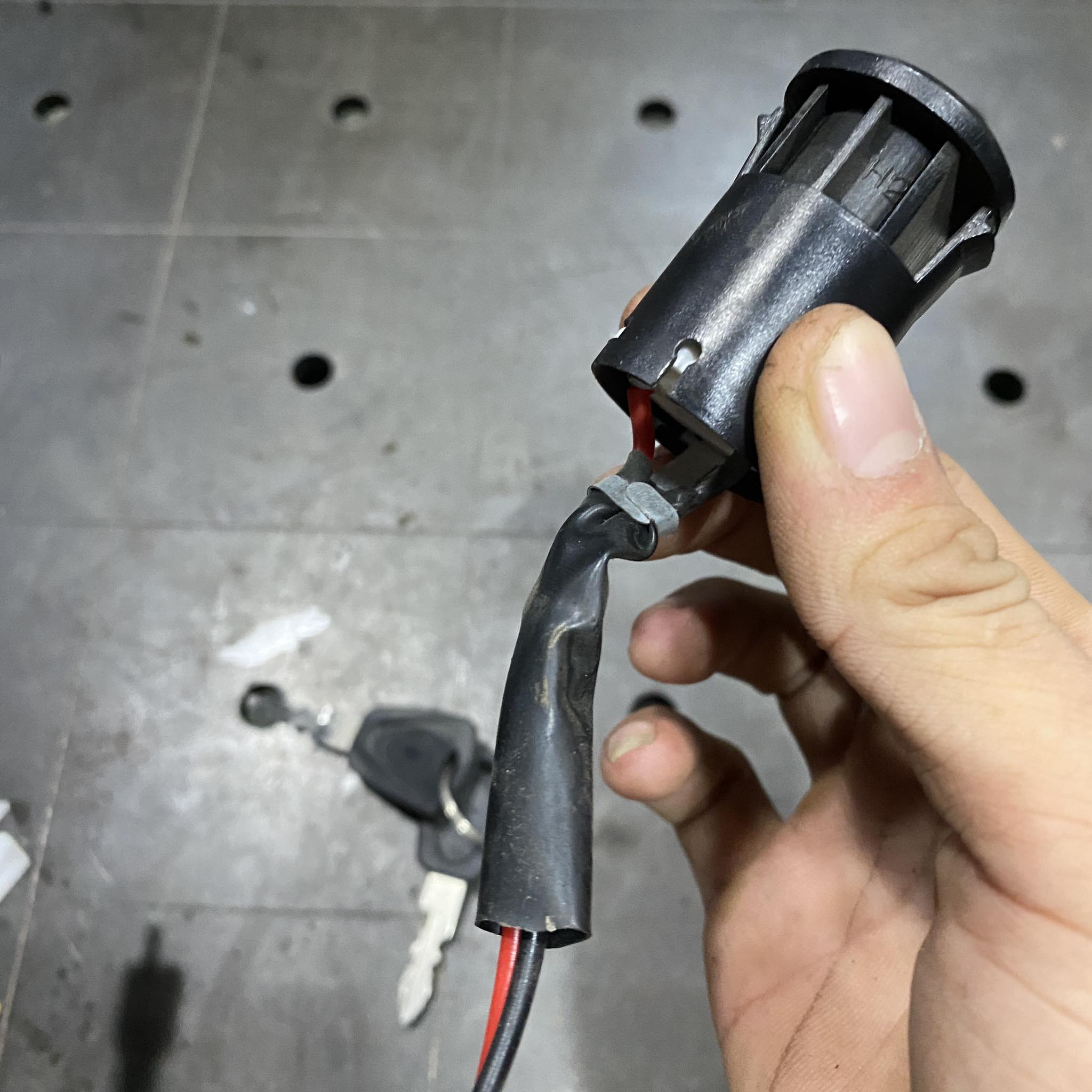 Ổ Khóa Xe Đạp Điện