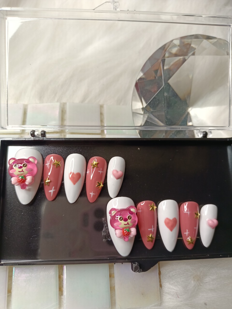 NAILBOX THIẾT KẾ GẤU DÂU DỂ  THƯƠNG