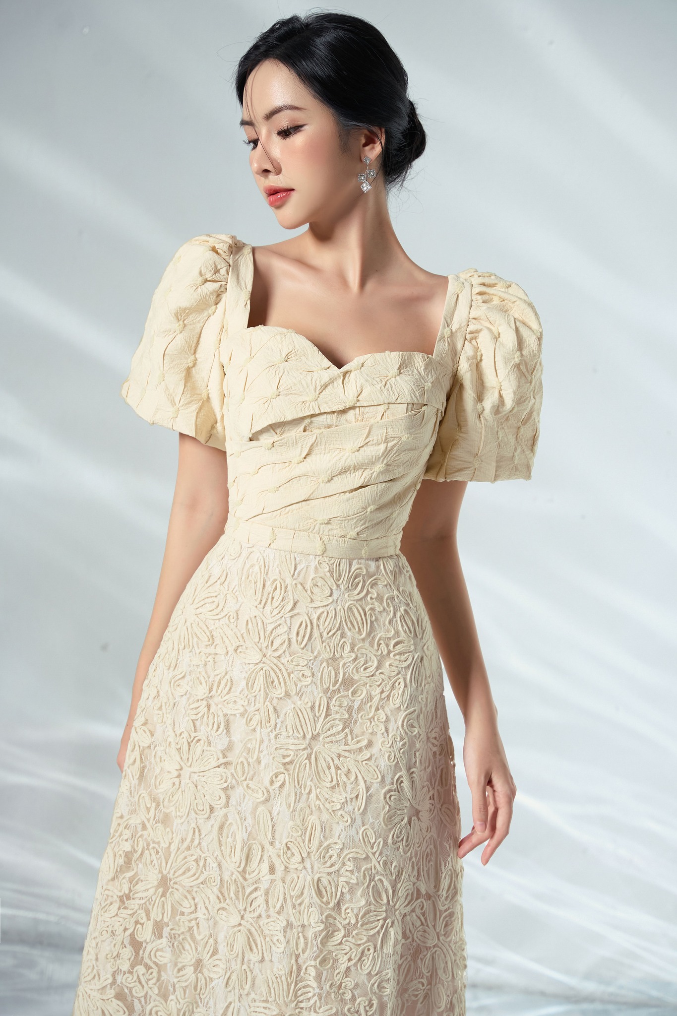 OLV - Đầm Bertha Lace Midi Dress