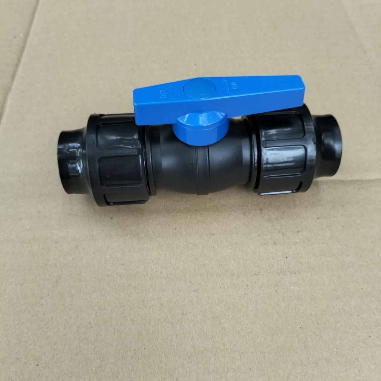 Van khóa ống nước HDPE, van rắc co HDPE