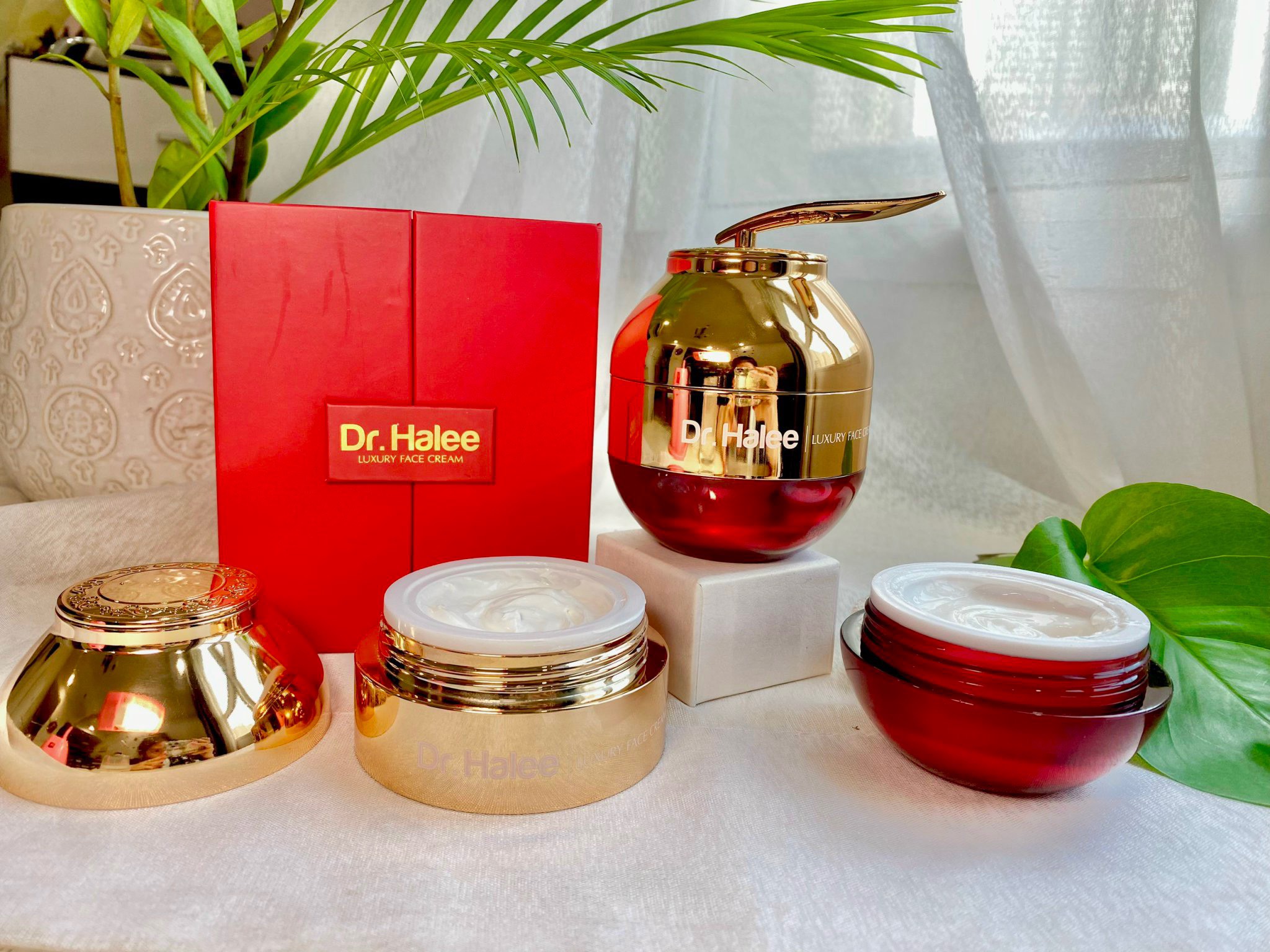 Kem Face Ruby Lựu Đỏ Dr.Halee Dưỡng Trắng Da Ngày & Đêm 50g