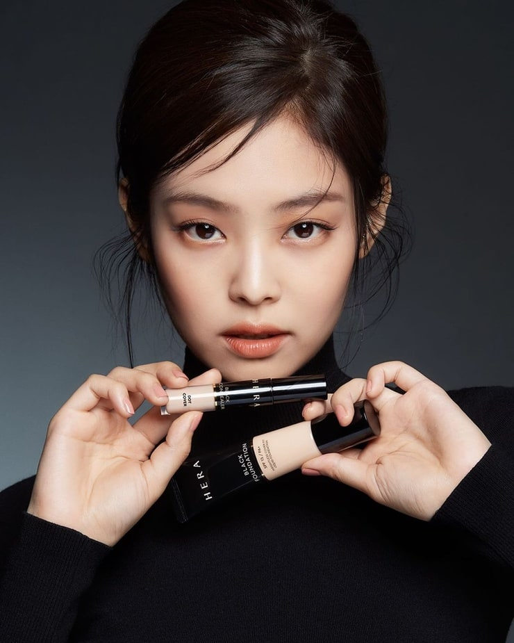 Kem Nền HERA Black Foundation FULL SIZE SPF15/PA+ 35ml