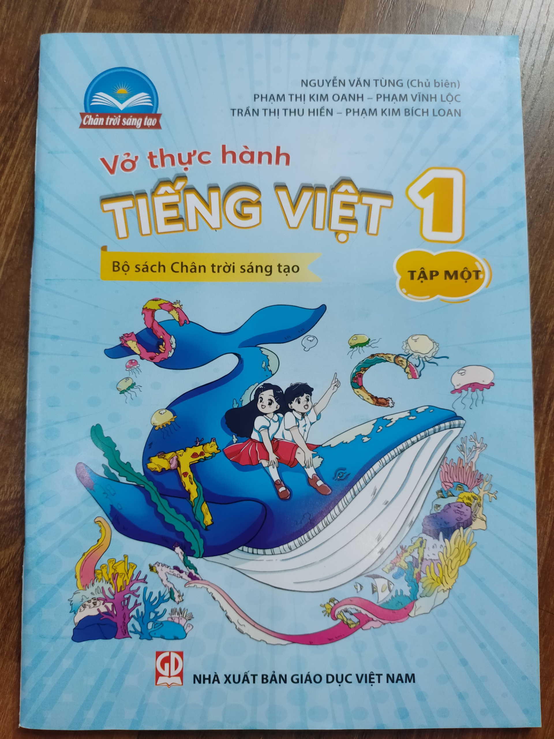 Sách - Vở thực hành Tiếng Việt 1 - Tập 1 (Bộ sách Chân trời sáng tạo)