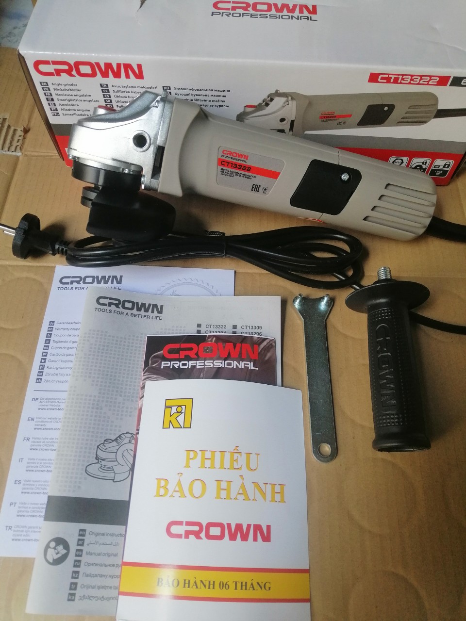 Máy mài crown 100mm ct13322 tặng kèm bộ 1 viên đá mài + 1 viên đá cắt