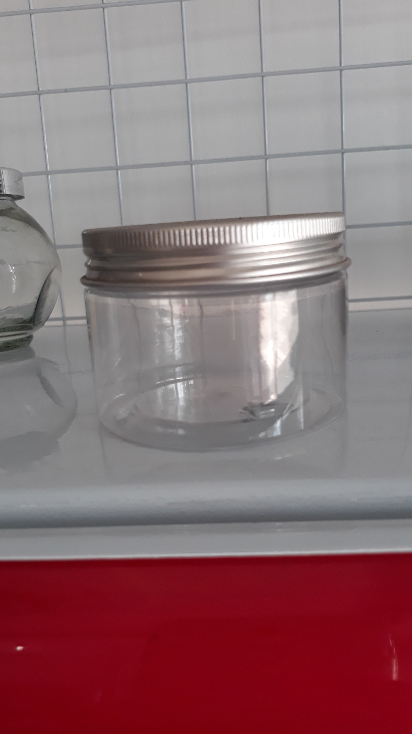 Hủ nhựa nắp nhôm 100ml có chặn lót kín miệng, bảo quản kỹ, sạch, nhựa an toàn, có nắp chặn chống tràn