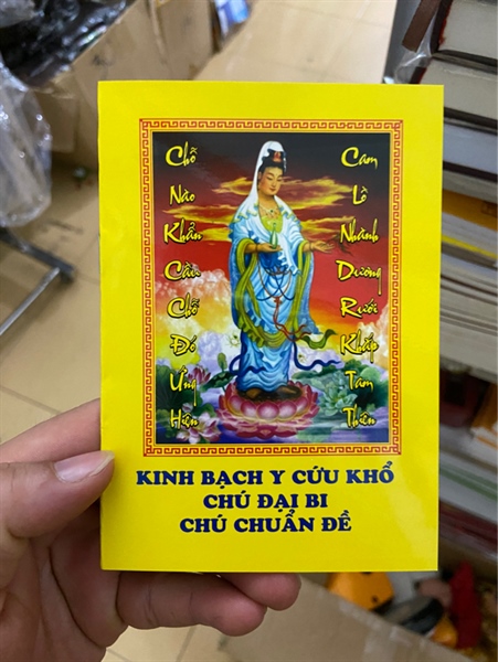 Ấn Phẩm Phật Giáo - Kinh Bạch Y Cứu Khổ