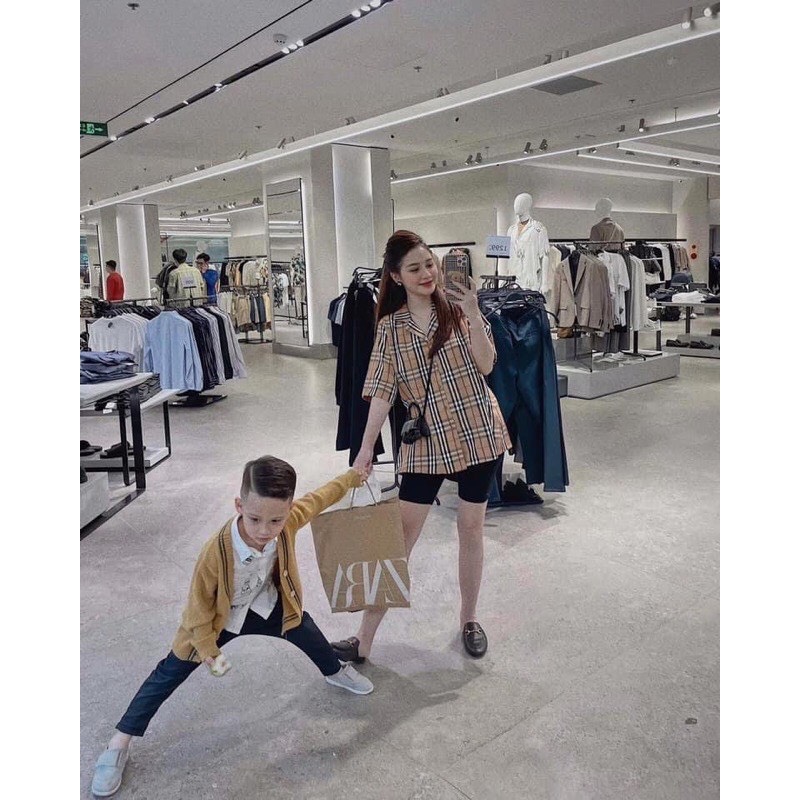 Áo sơ mi kẻ cổ vest tay cộc