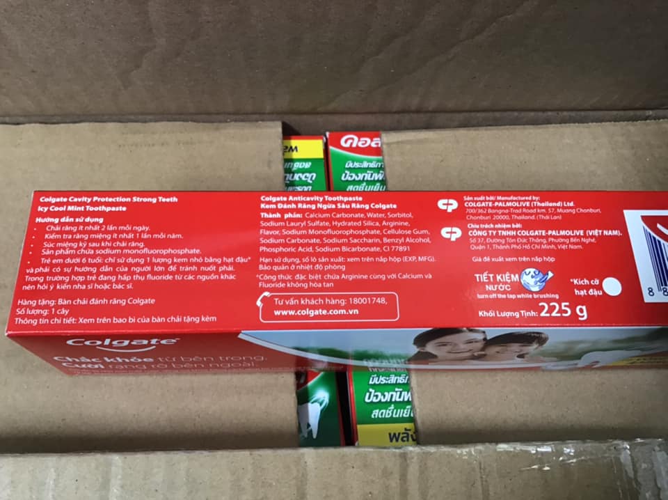 Kem đánh răng Colgate tặng bàn chải của Thái