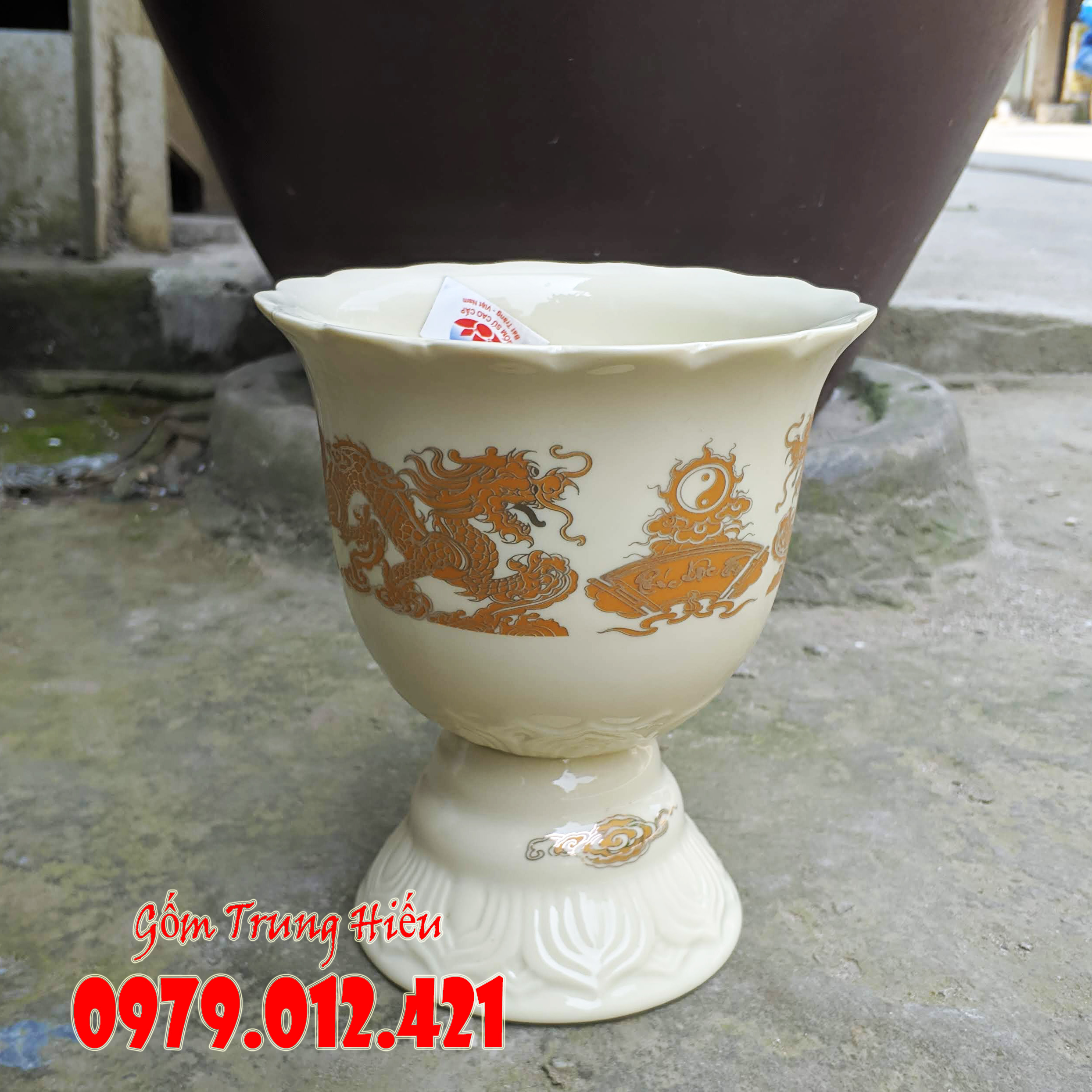 Ly đựng quả Phật Thủ Bát Tràng vàng kim