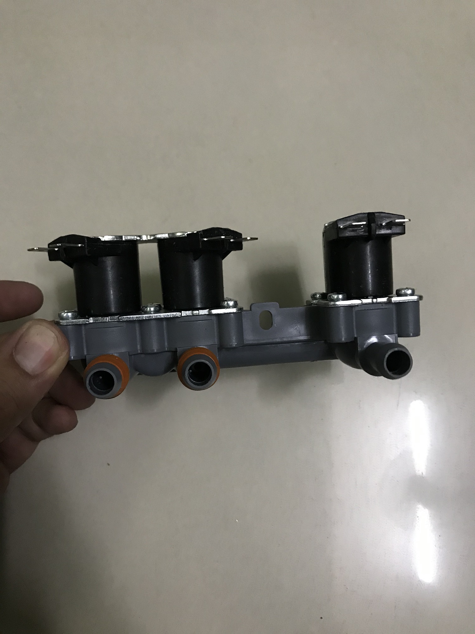[HCM]van cấp nước máy giặt LG 3 ngã DC 12V (loại tốt)