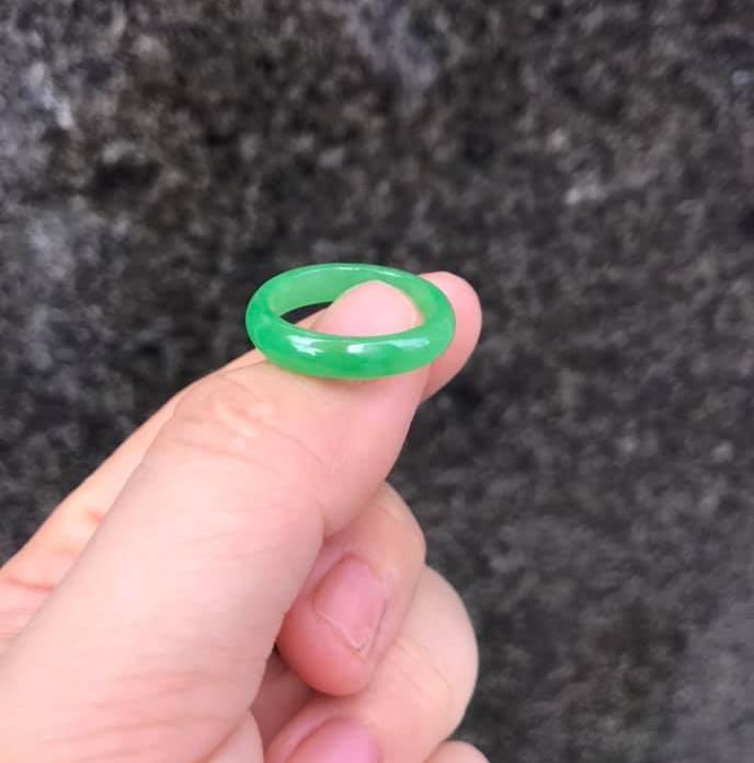 [HCM]NHẪN TRƠN CẨM THẠCH BẢN NHỎ