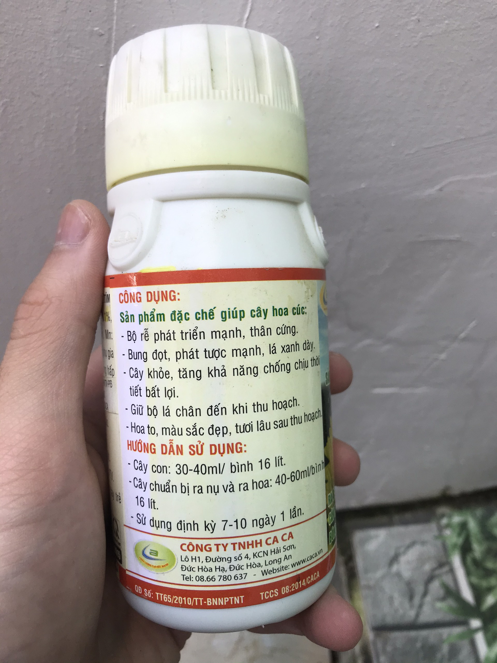 PHÂN BÓN LÁ ĐẠI BÀNG TÍM CHO HOA CÚC 250ML