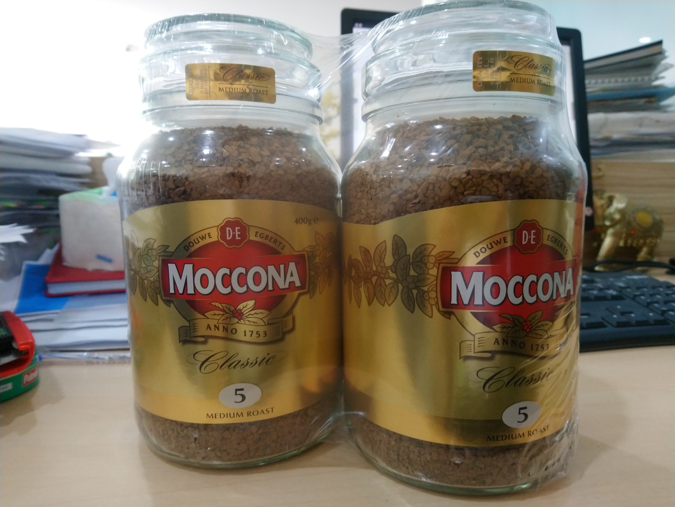 Cà phê hòa tan Moccona No 5 (Úc)