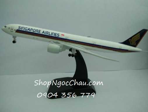 Mô hình máy bay tĩnh Boeing 777-300ER Singapore Airlines 18cm có bánh xe