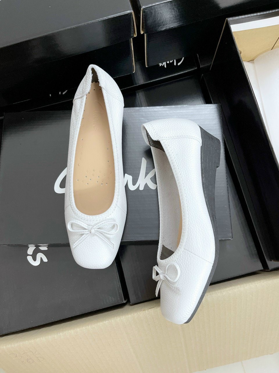 Xuồng da CLARKS
