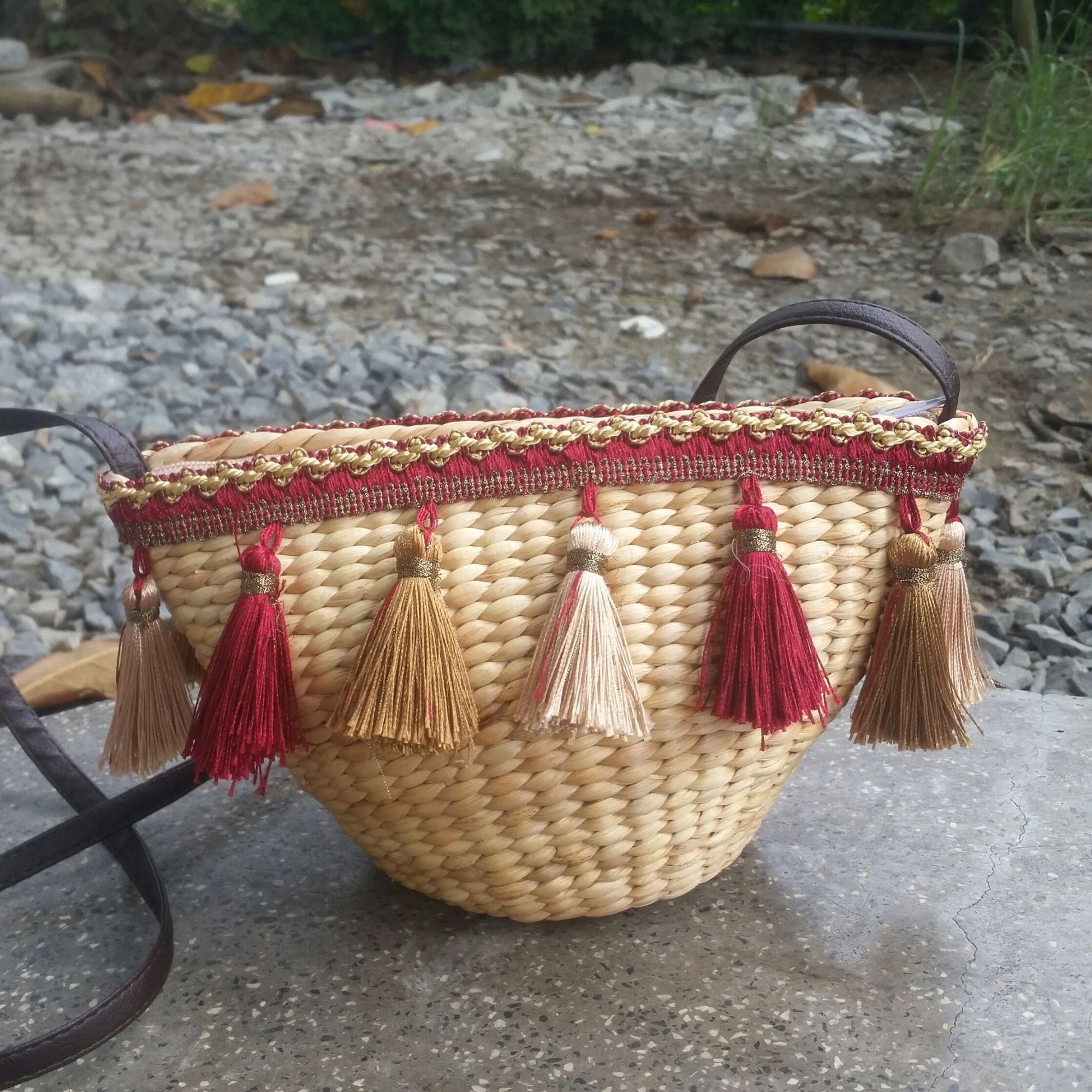 giỏ lục bình tua rua