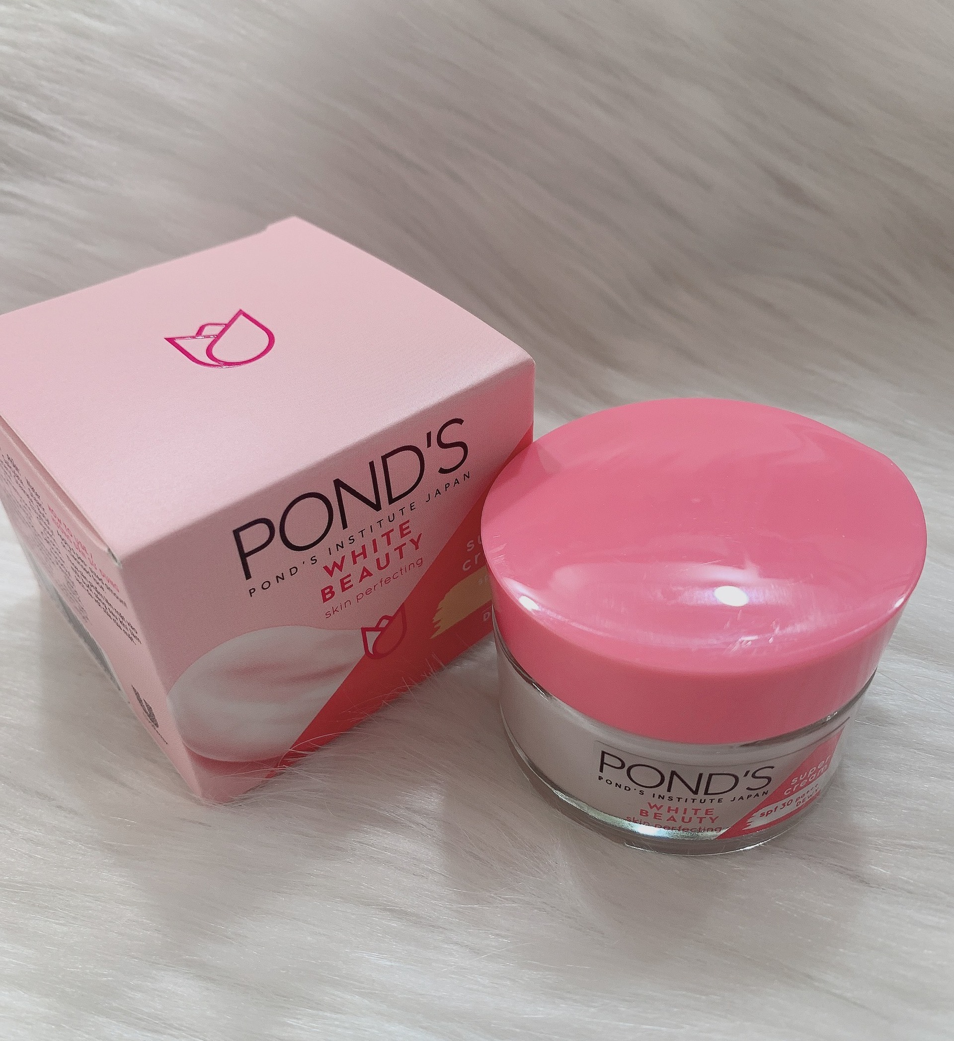 [HCM]Kem Dưỡng Da Ban Ngày Trắng Hồng Rạng Rỡ Ponds White Beauty 30g