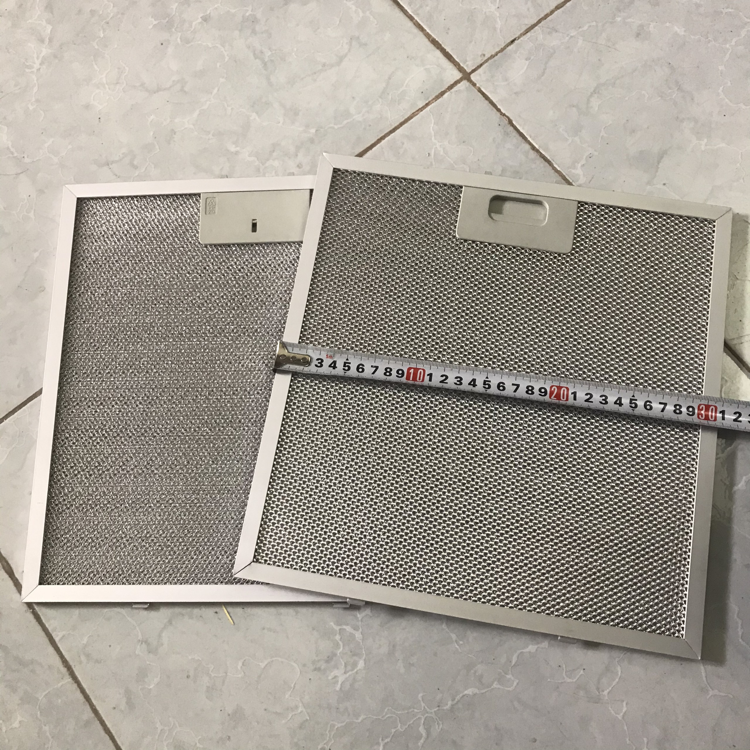 Lưới nhôm cản mỡ cho máy hút mùi kính thẳng