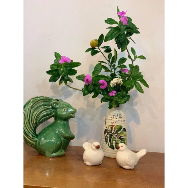 Chậu đất nung tráng men hình sóc xanh