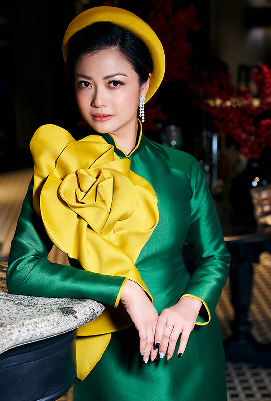 MẤN ĐỘI ĐẦU