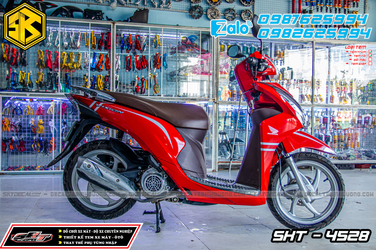 tem trùm xe vision 2015 đỏ trắng chỉ