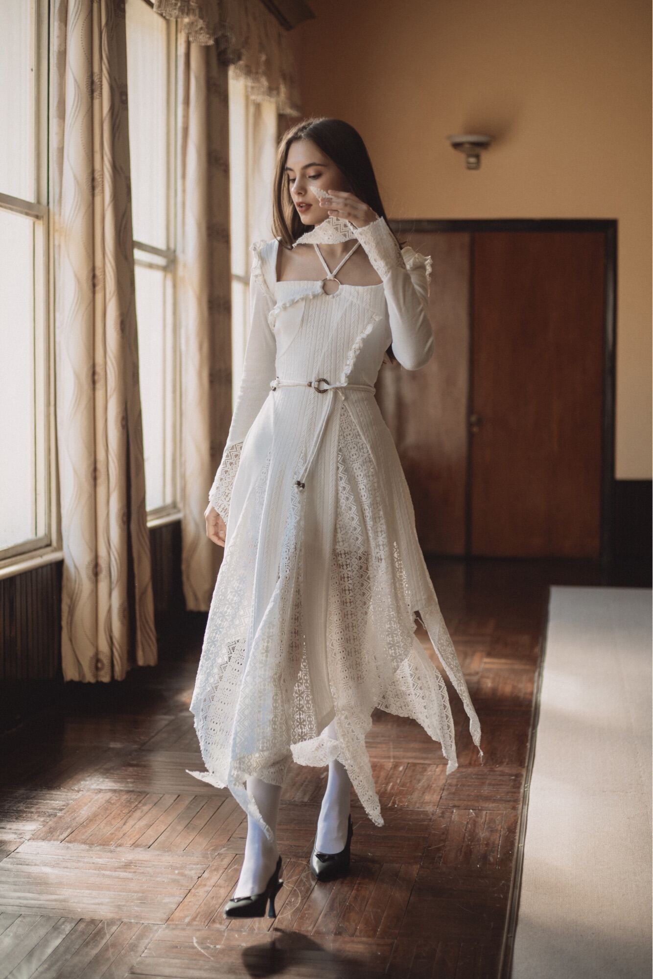 [Nhập LazXuHuong05 - giảm 70k cho đơn 499k] Florence Đầm ren Knitted Lace Dress