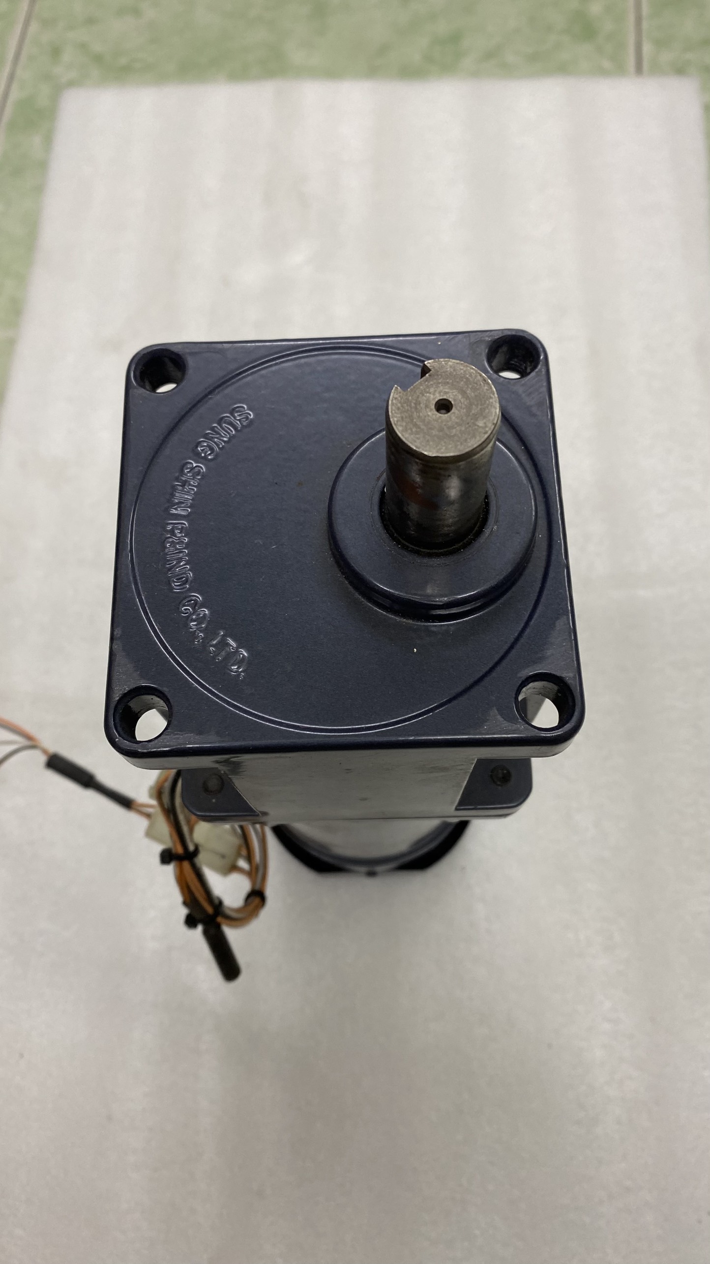 Mô tơ giảm tốc (Motor Giảm Tốc) 200W 220v có đảo chiều/ điều tốc/ JAPAN