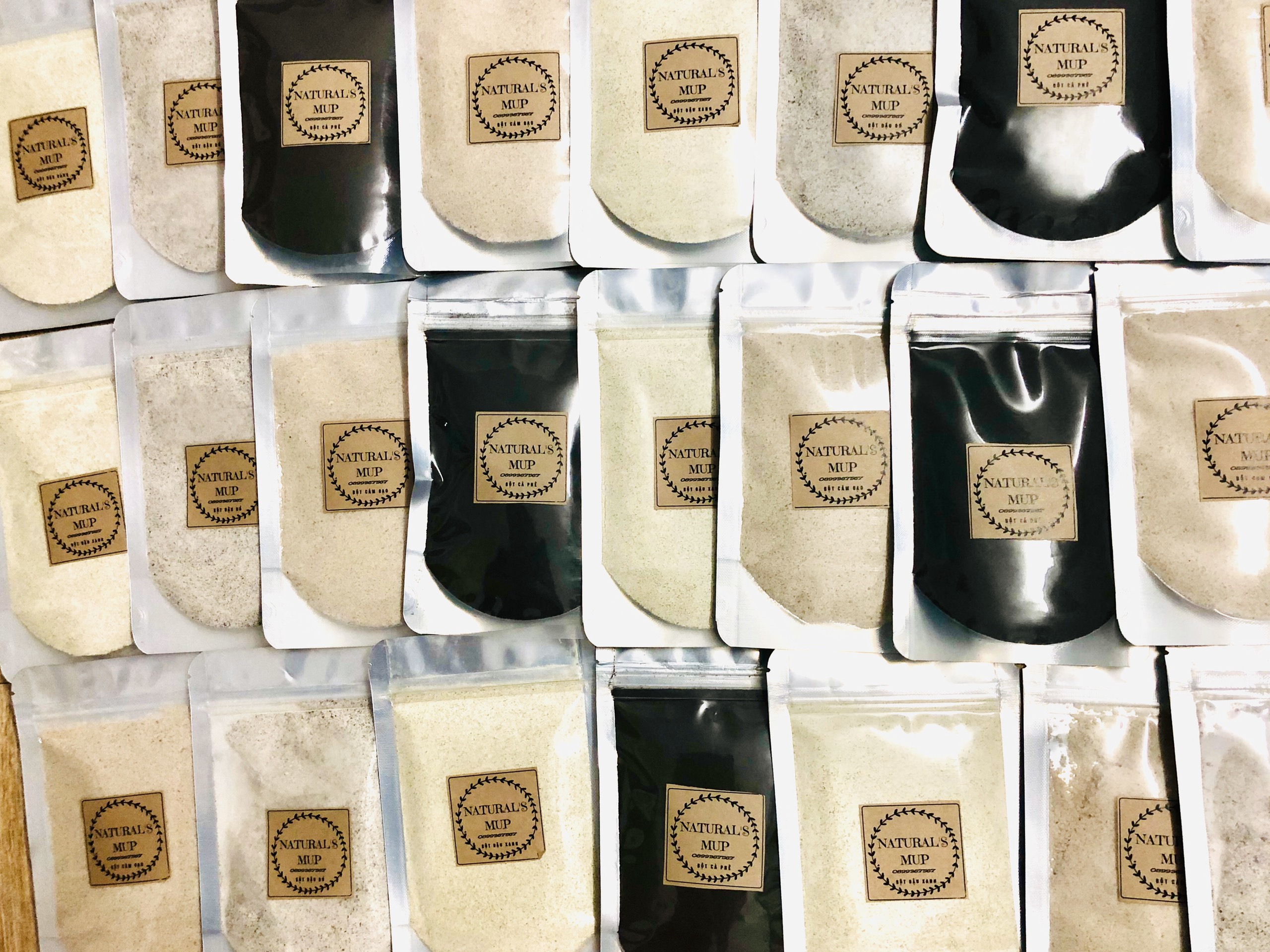 COMBO 4 LOẠI BỘT TẨY DA CHẾT, TẮM TRẮNG, GIẢM MỤN  (bột cà phê, bột đậu đỏ, bột đậu xanh, bột cám gạo)