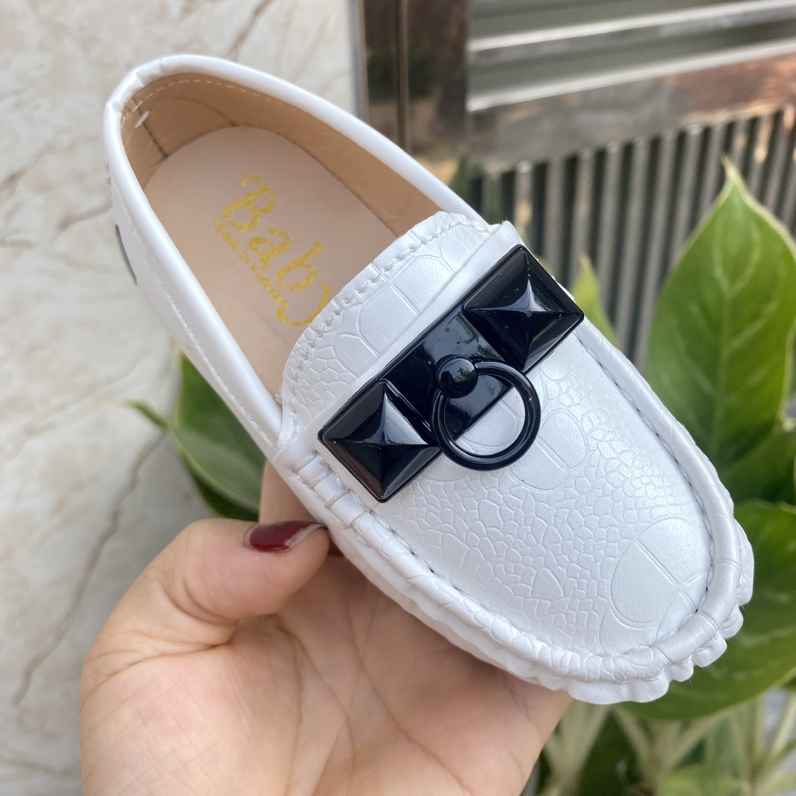 Giày lười bé trai cao cấp khuy tròn