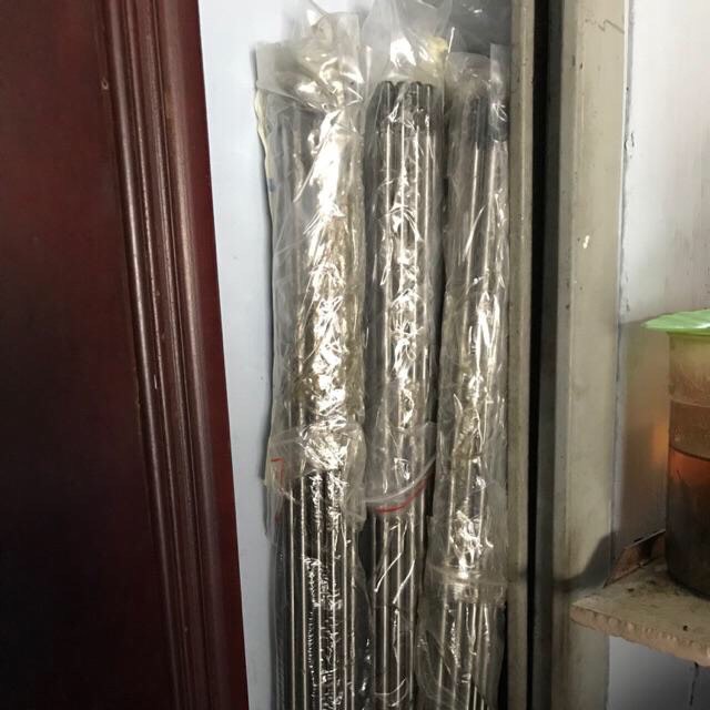 ( 2 CÂY) TY ( LÁP) MÁY CẮT CỎ HUQVARNA 143. 8MM - ( VUÔNG - 9 KHÍA)